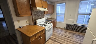 Building Photo - 109 South Ave