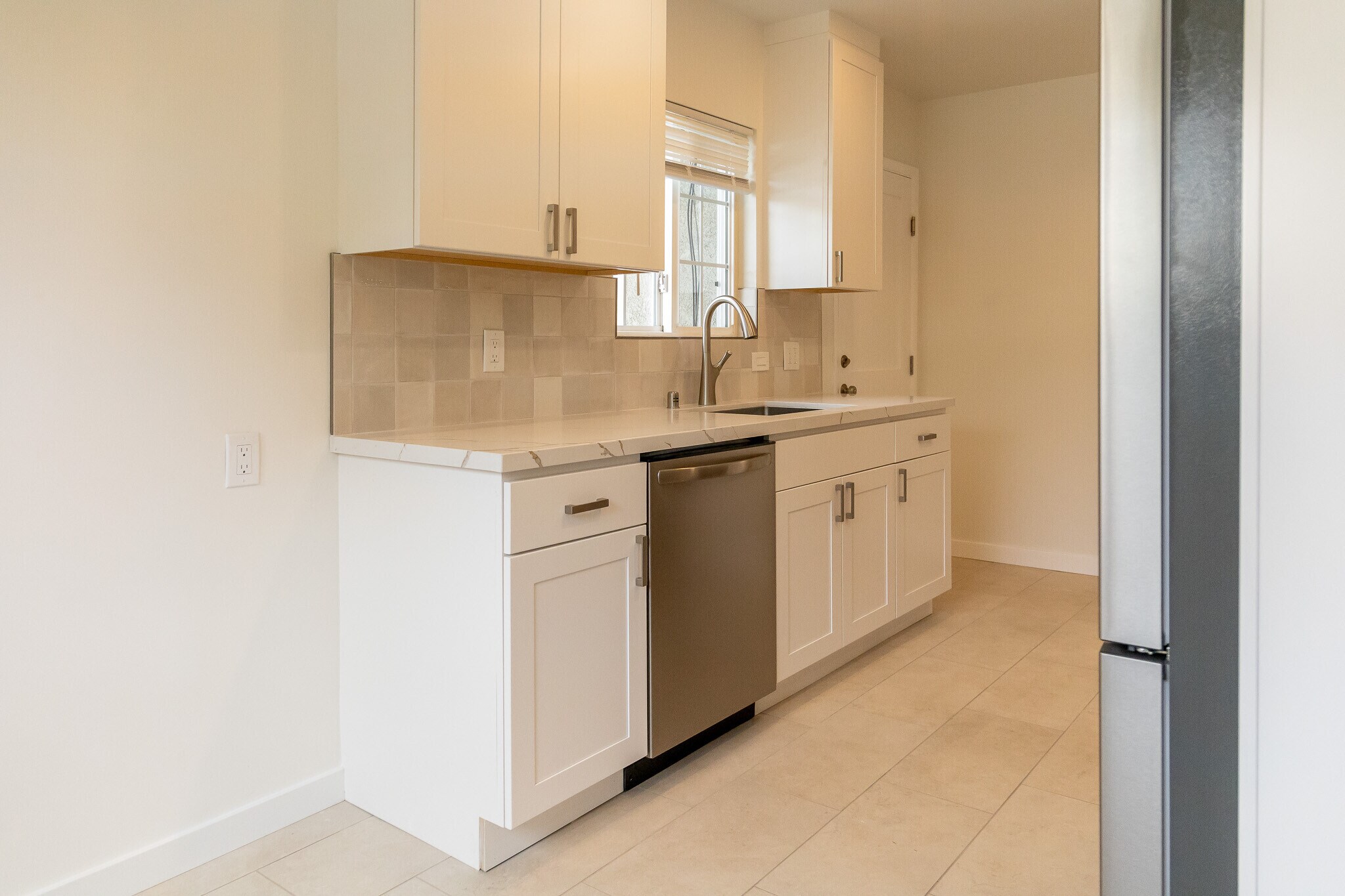 Building Photo - 1000 Tilton Ave