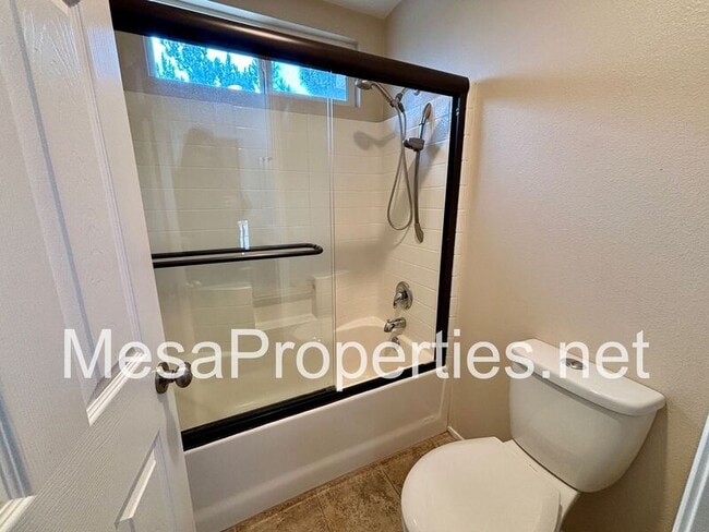 Building Photo - 15471 American Way