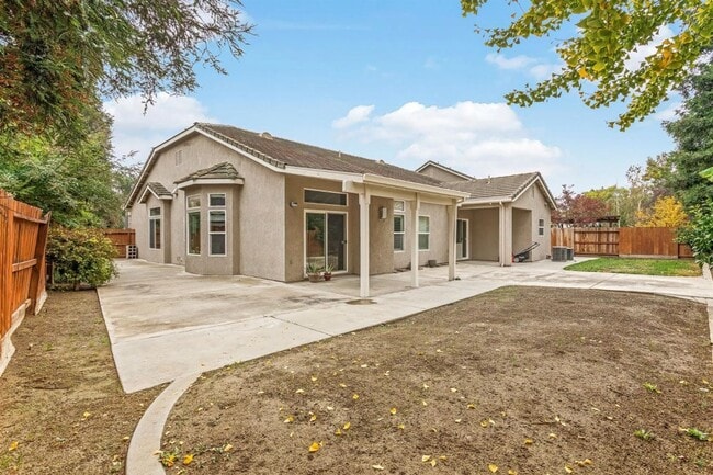 Building Photo - 2921 Garzellis Way