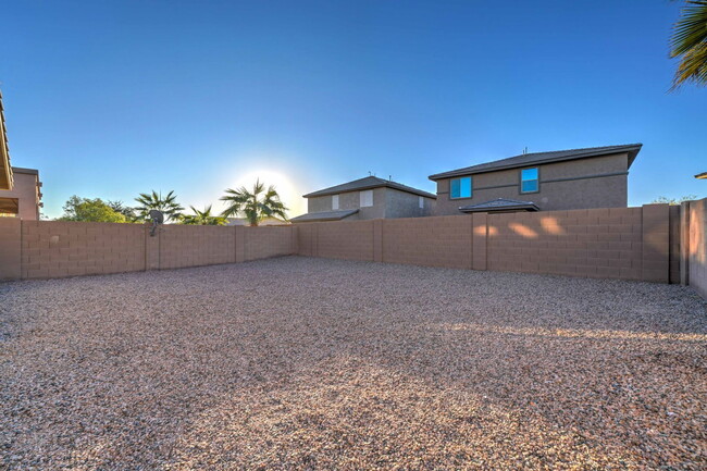 Building Photo - 41375 W Cahill Dr