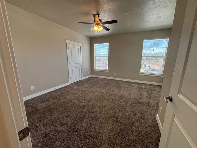 Building Photo - 3 Bedroom 2 Bathroom Condo in Heber