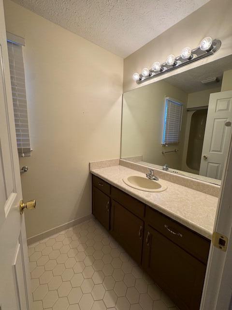 Building Photo - 1831 Huckleberry Dr