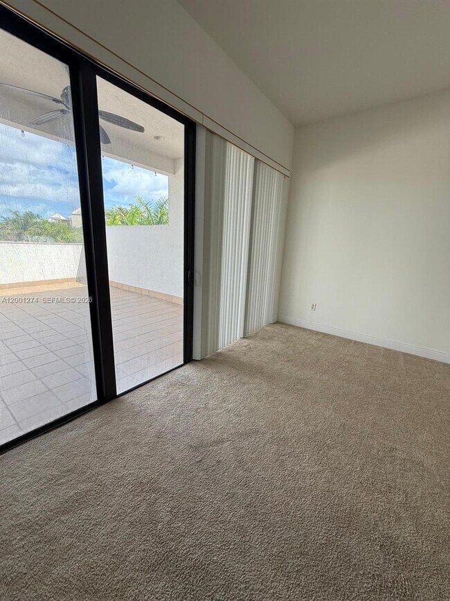 Building Photo - 5186 NW 83rd Ct