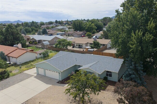 Building Photo - 11045 E Turquoise Cir