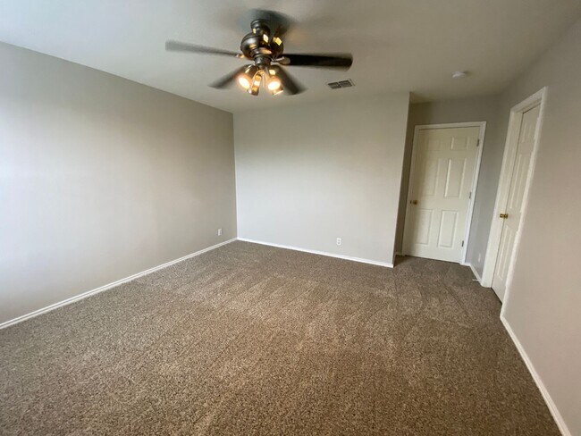 Building Photo - FALL INTO A NEW HOME WITH OUR MOVE-IN SPECIALS!