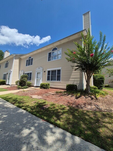 Building Photo - 2909 Cedar Creek Rd
