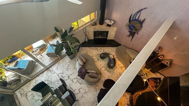 Building Photo - 1635 Royal Palm Dr S