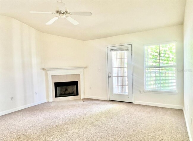 Building Photo - 18469 Bridle Club Dr