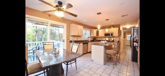 Building Photo - 15 Ryder Ct