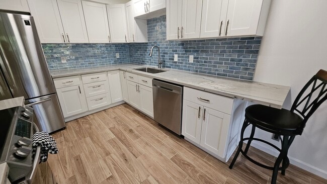 Building Photo - Partial Furnished  Condo North Kihei