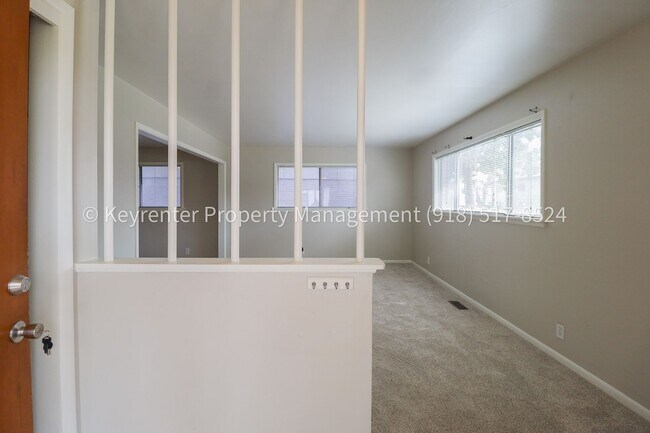 Building Photo - LOCATION LOCATION LOCATION!! Brookside Gem Available Immediately!