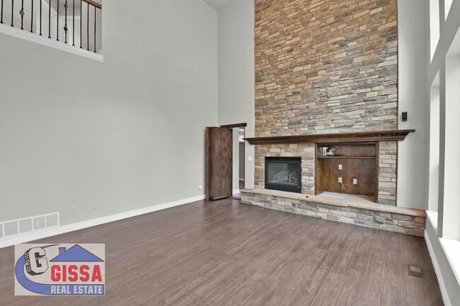 Building Photo - 1043 Longspur Ln