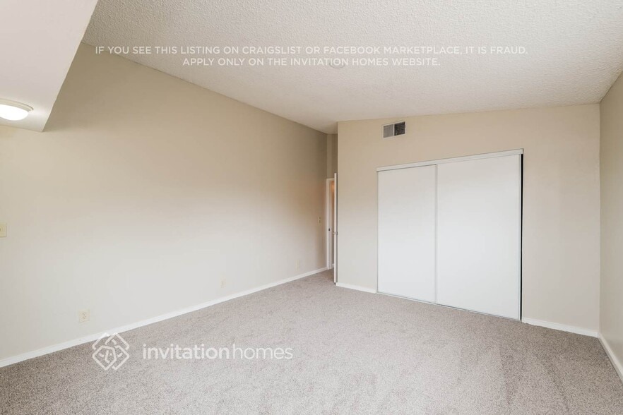 Building Photo - 1200 W 10th St