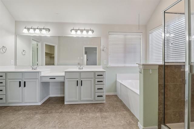 Building Photo - 588 Louder Way