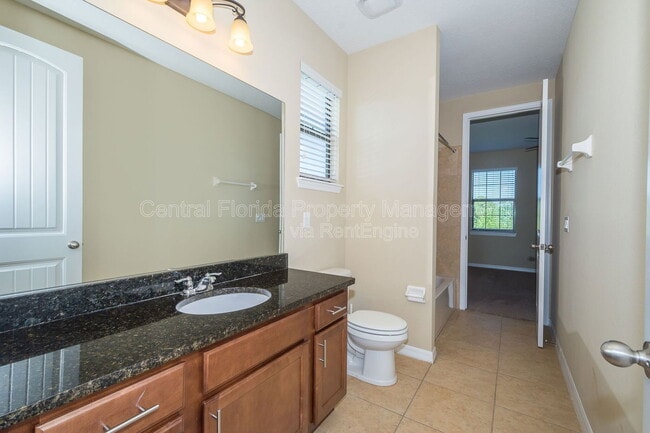Building Photo - 12992 Holdenbury Ln