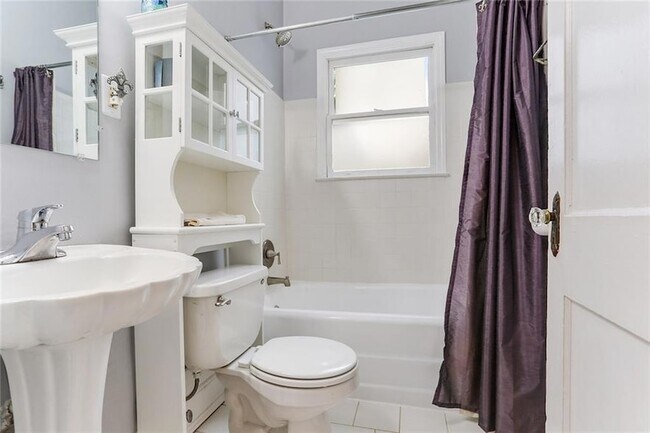 Building Photo - 2690 Tupelo St SE