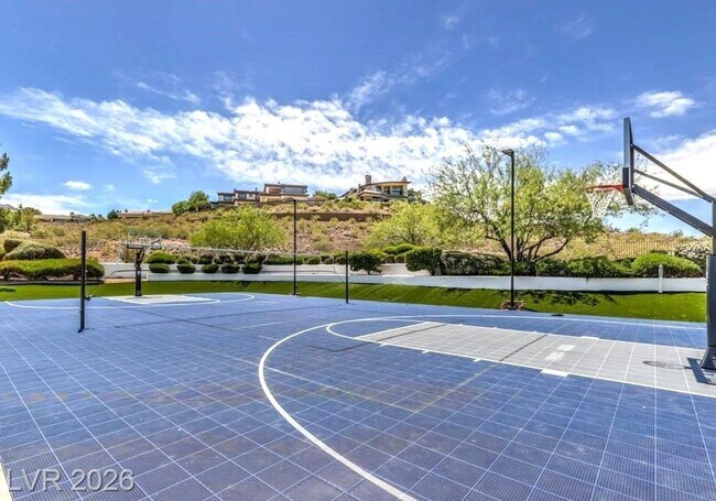 Building Photo - Elegant Anthem Country Club Residence with Spa, Balcony & 3-Car Garage