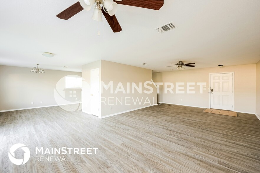 Building Photo - 8915 Mission Mdw