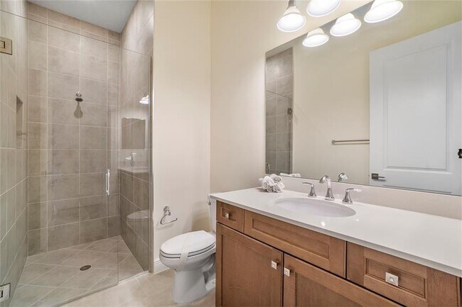 Building Photo - 11785 Waterway Cir