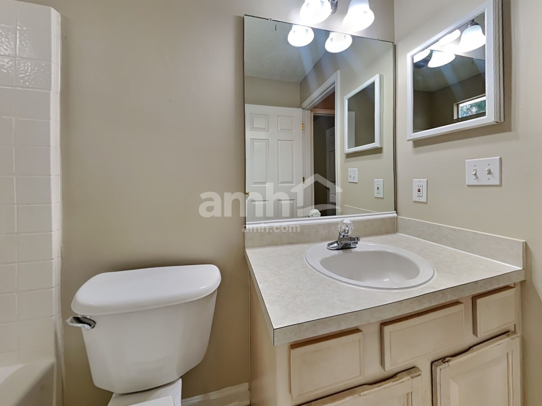 Building Photo - 1411 Heather Glen Ln