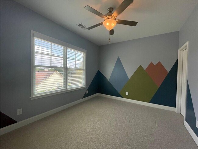 Building Photo - 3483 Lost Oak Dr NE