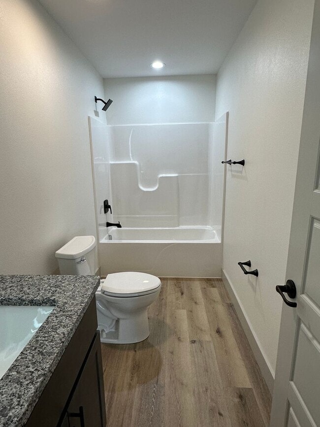 Building Photo - NEW CONSTRUCTION 5 Bed 3 Bath w/ Walk Out ...