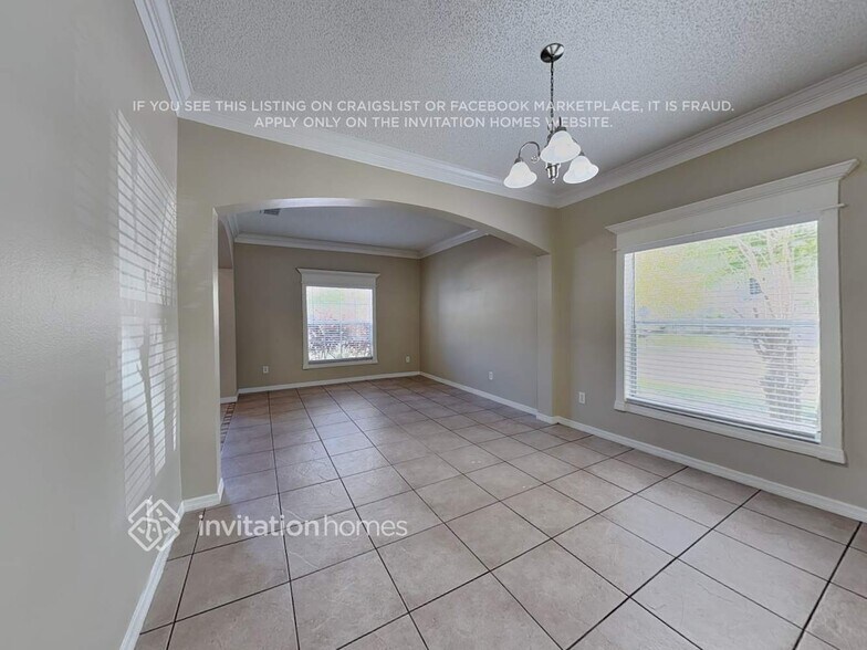 Building Photo - 2103 Hammock Moss Dr