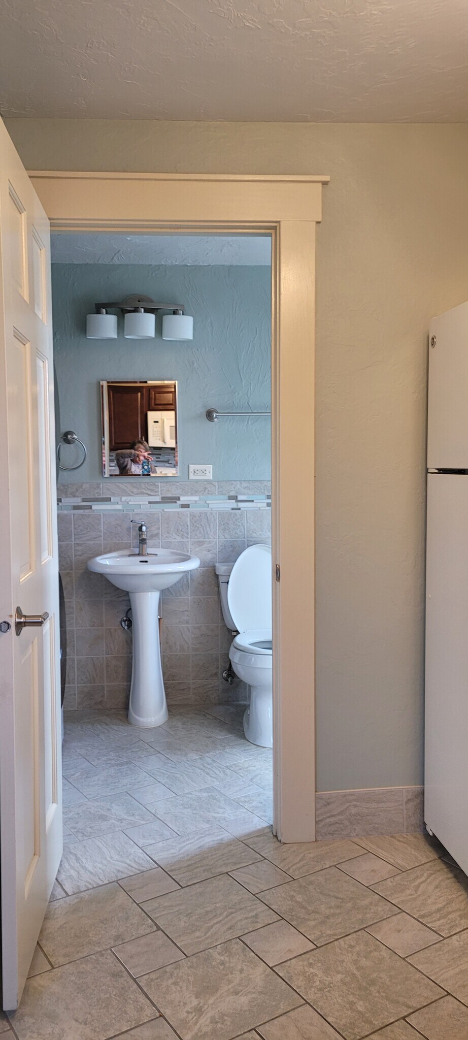 Building Photo - 1549 Idaho Ave