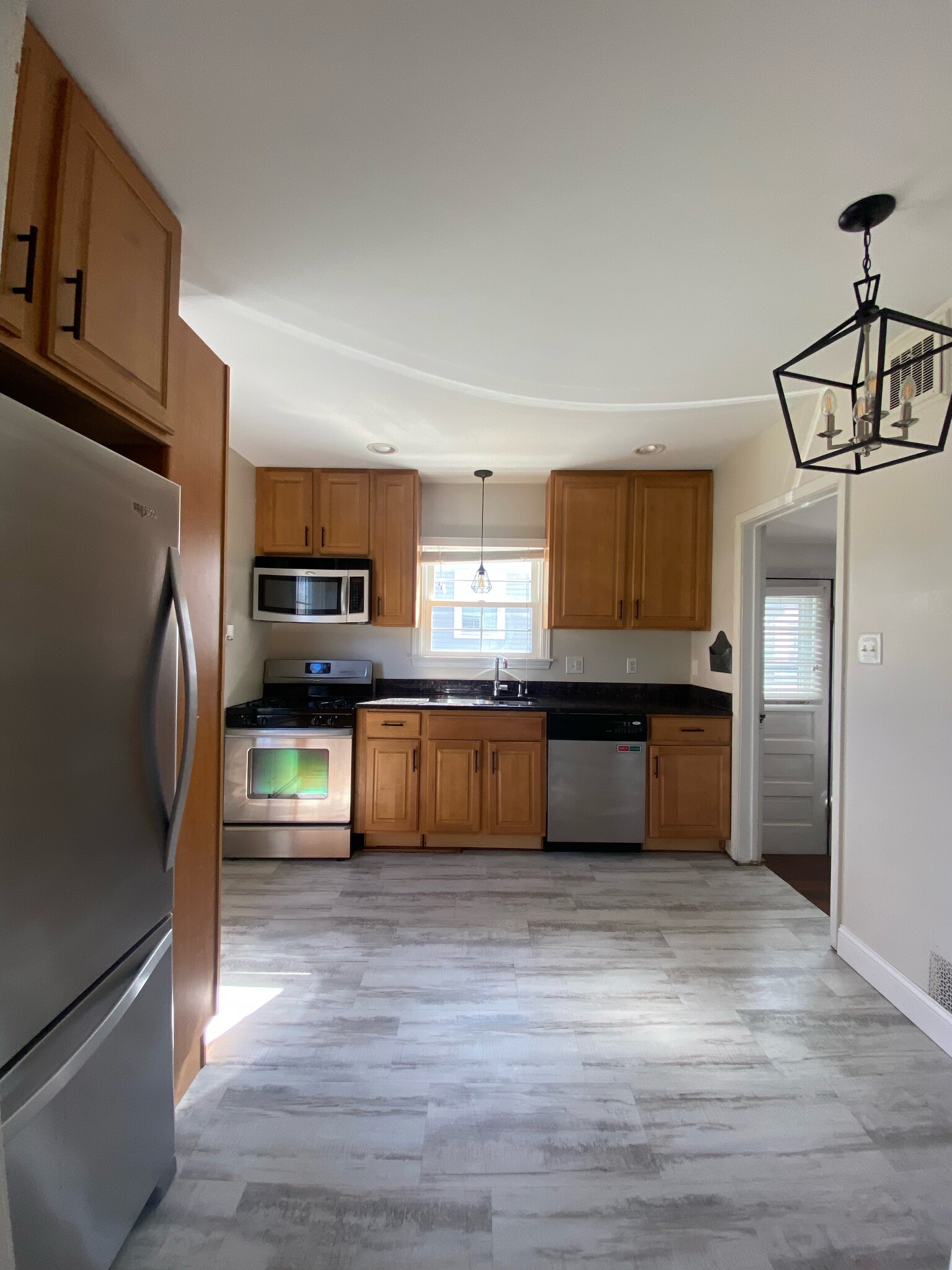 Building Photo - 8956 W Delaware Pky