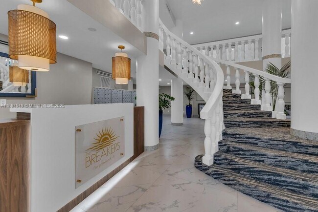 Building Photo - 710 N Ocean Blvd