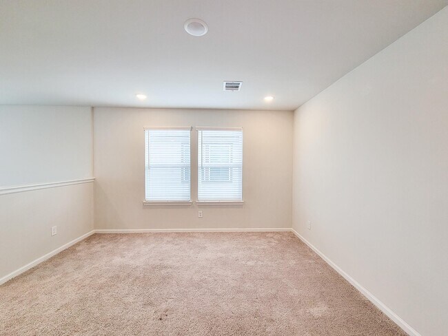 Building Photo - 94 Valiant Ridge Trail