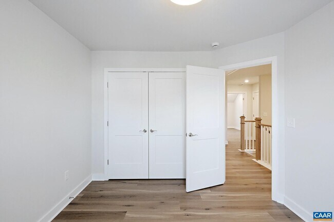 Building Photo - 952 Belvedere Way