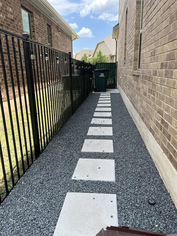 Building Photo - 153 Bright Vly Wy