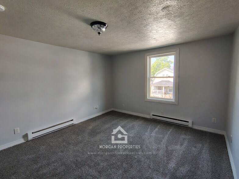 Building Photo - 1218 S 18th St