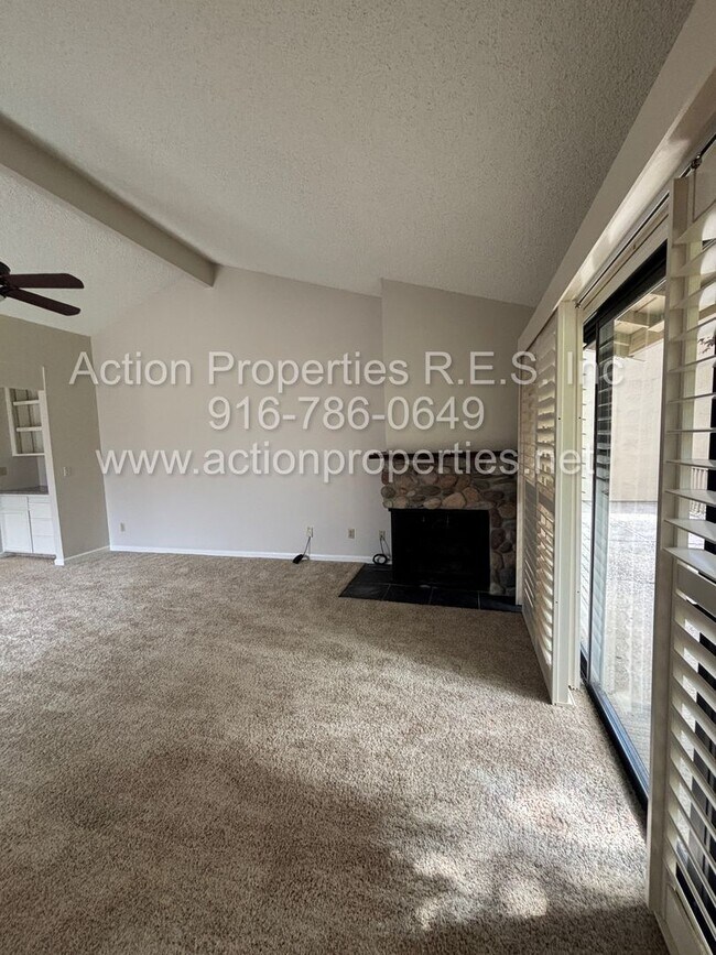 Building Photo - Rocklin 3 Bedroom 2 Bathroom, Single Story...