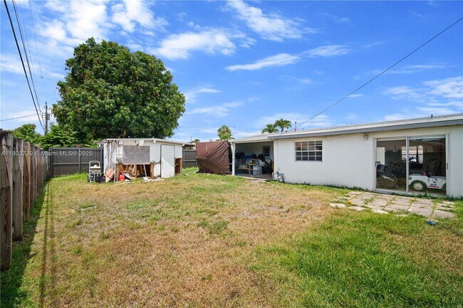 Building Photo - 1314 W 80th St
