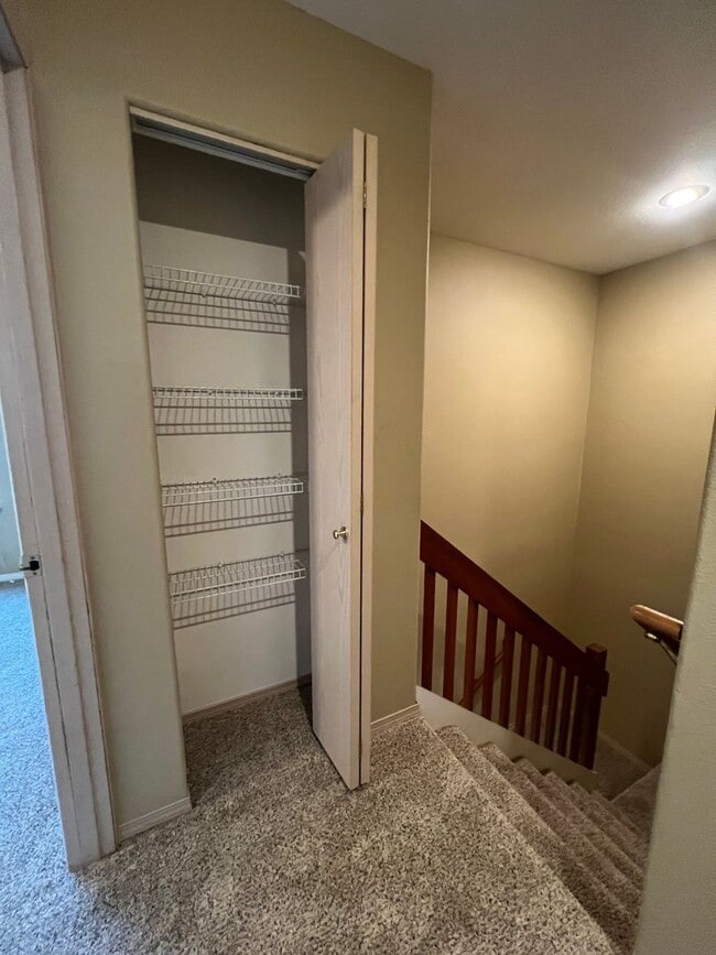 Building Photo - Rent Special: 1/2 Off February's Rent