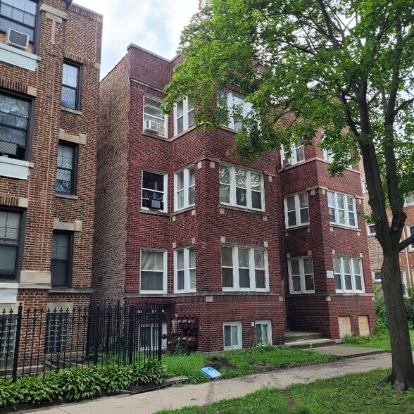 Building Photo - 6842 S Merrill Ave