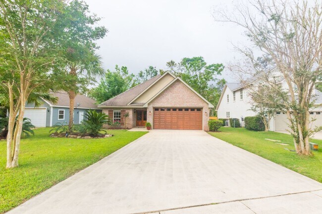 Primary Photo - 6149 Madison Dr