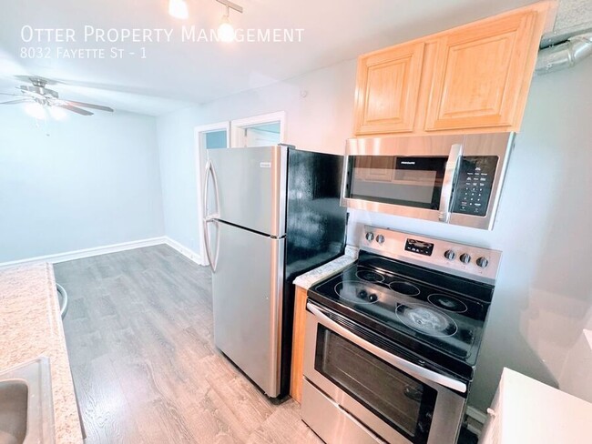 Building Photo - Charming 2BR/1BA Apartment in the Heart of...