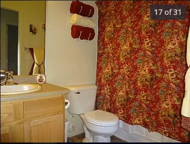 Building Photo - 10001 Altura St