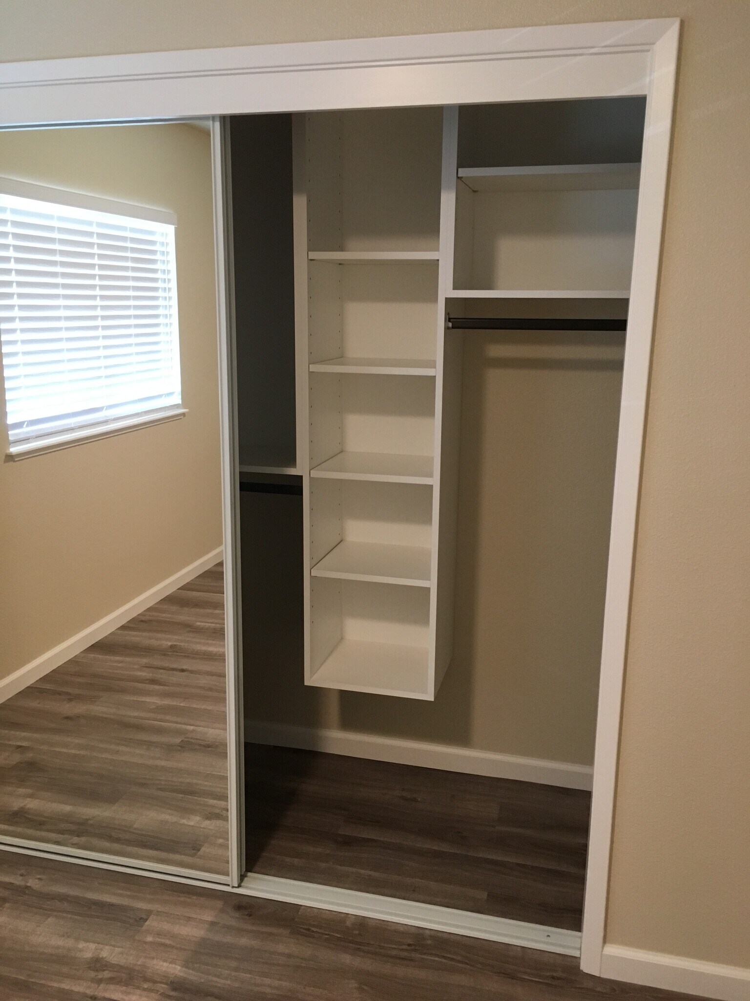 Closest organizers - 216 A St