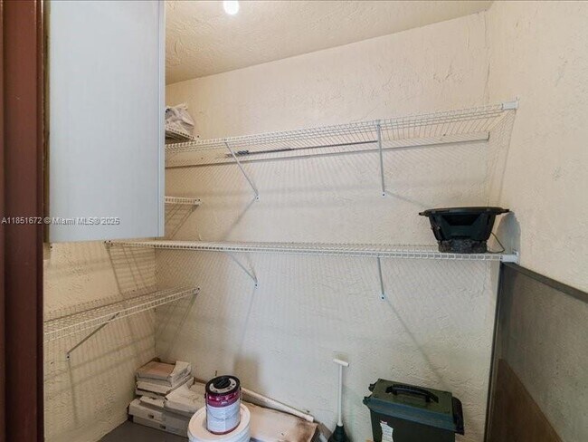 Building Photo - 9020 SW 125th Ave