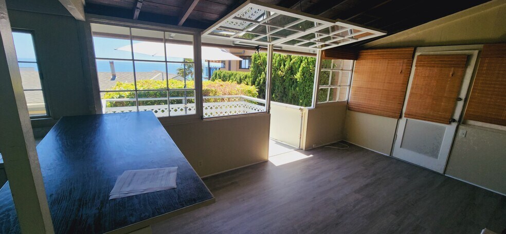Building Photo - 1726 Ocean Way