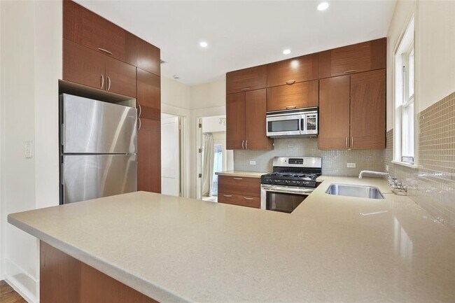 Building Photo - 4404 Avenue C
