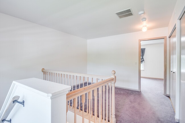 Building Photo - 1216 Arapaho Ct