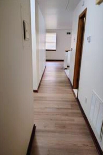 Building Photo - 76 Central Ave