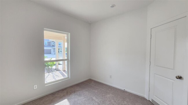 Building Photo - 6426 Seafoam Lake Dr