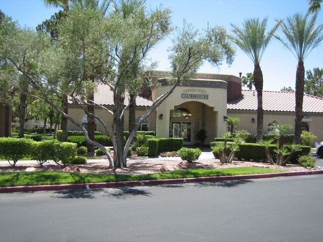 Building Photo - NICE CONDO, 3 BEDROOMS, 2 FULL BATHS, NEW ...
